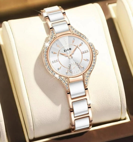 Reloj elegante de blanco mármol