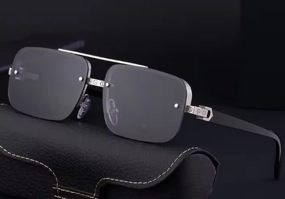 Lentes cuadrados de sol