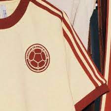 CAMISETA COLOMBIA VERSION RETRO